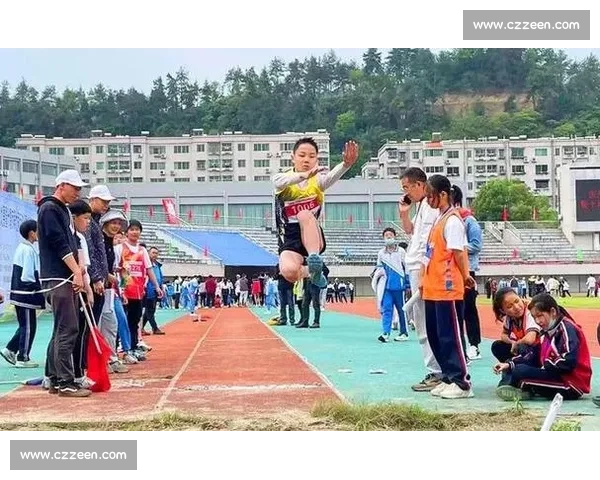 田径资格赛精彩对决全景回顾运动员风采与赛场瞬间解析